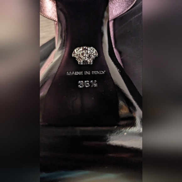 Versace Aevitas Sandals Baby Pink - Picture 6 of 6